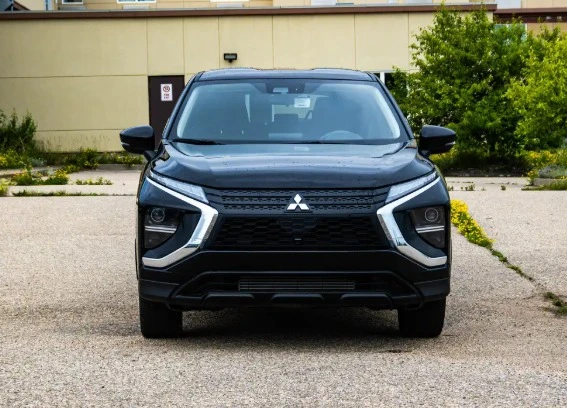 2023 Mitsubishi Eclipse Cross - Image 5 of 9