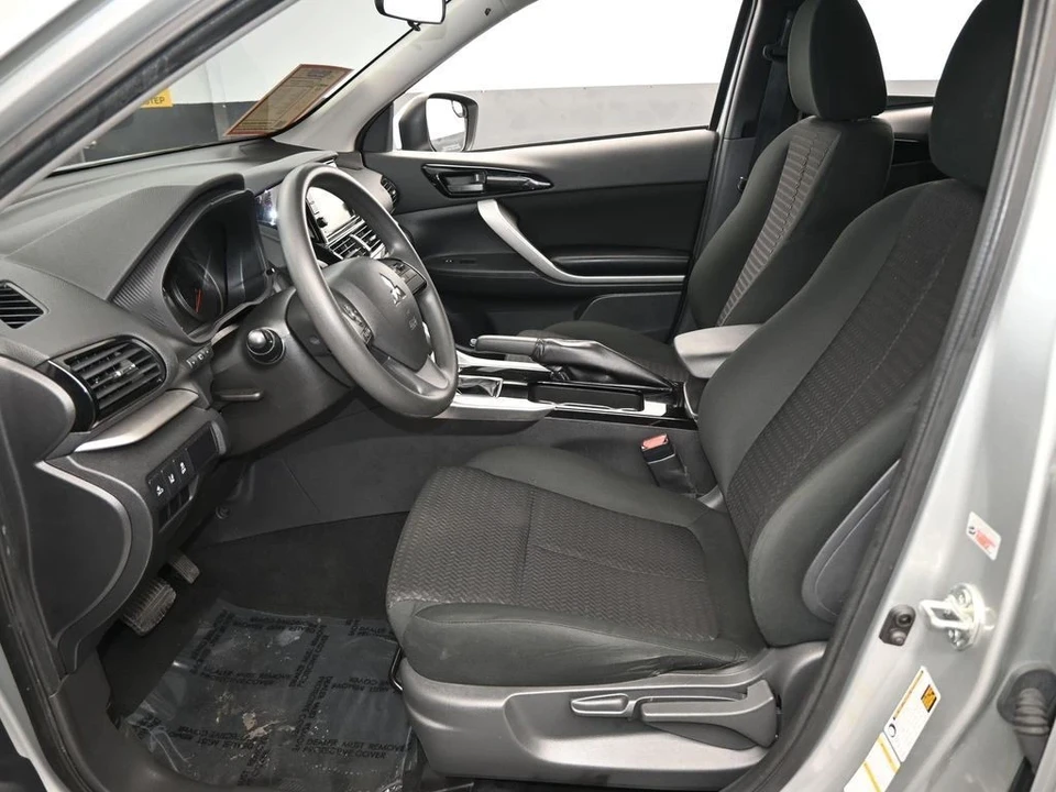 2023 Mitsubishi Eclipse Cross - Image 11 of 12