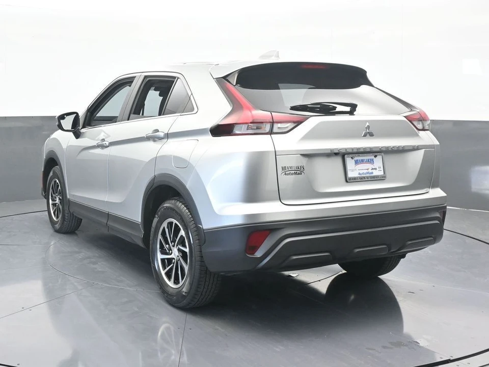 2023 Mitsubishi Eclipse Cross - Image 4 of 12