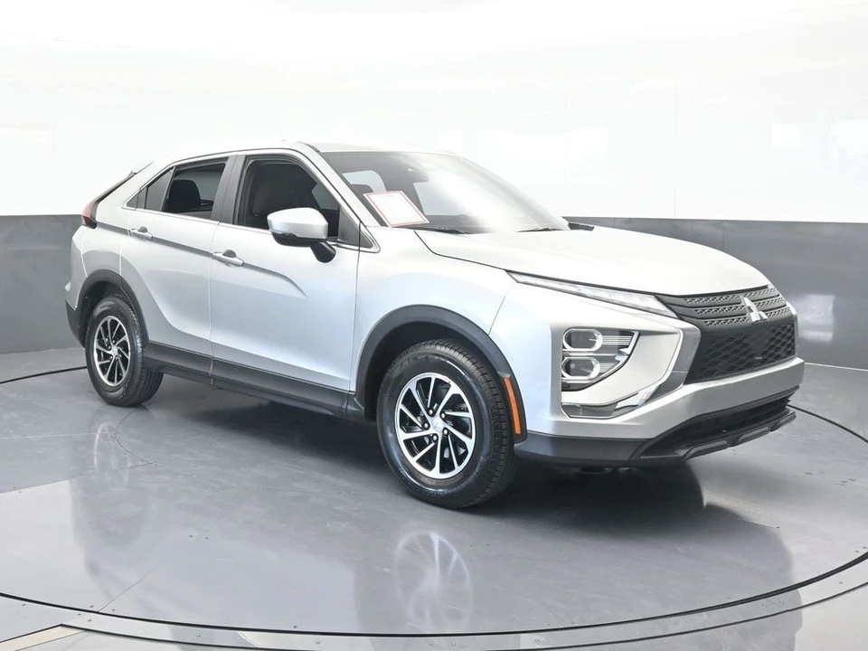 2023 Mitsubishi Eclipse Cross - Image 8 of 12