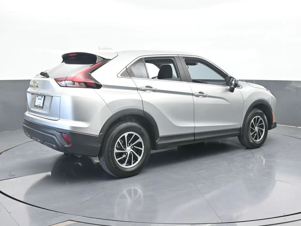 2023 Mitsubishi Eclipse Cross - Image 6 of 12