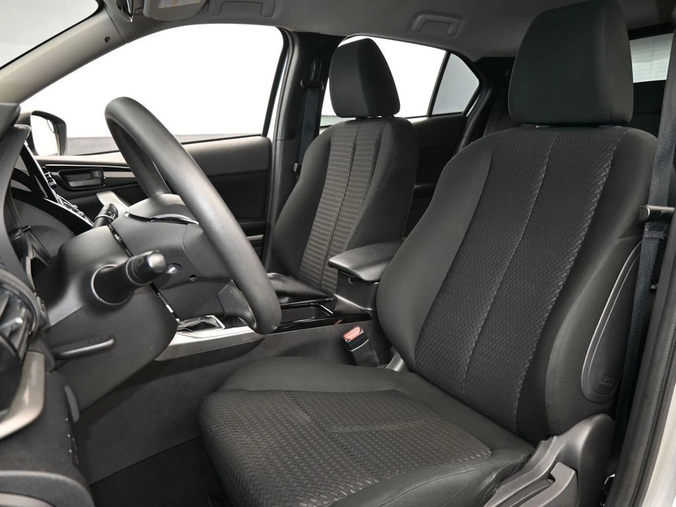 2023 Mitsubishi Eclipse Cross - Image 10 of 12