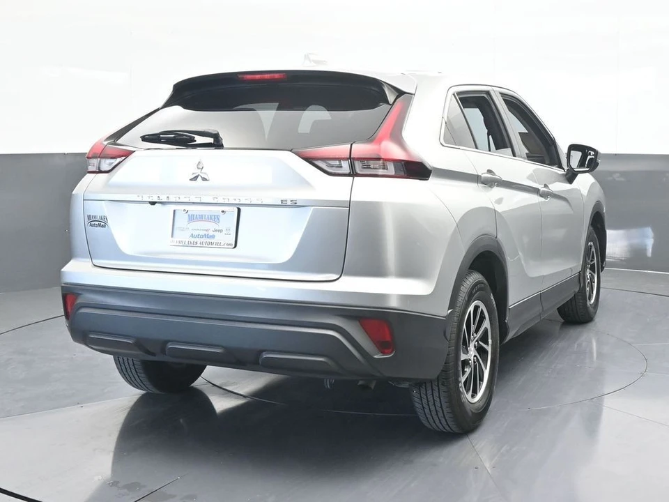 2023 Mitsubishi Eclipse Cross - Image 5 of 12