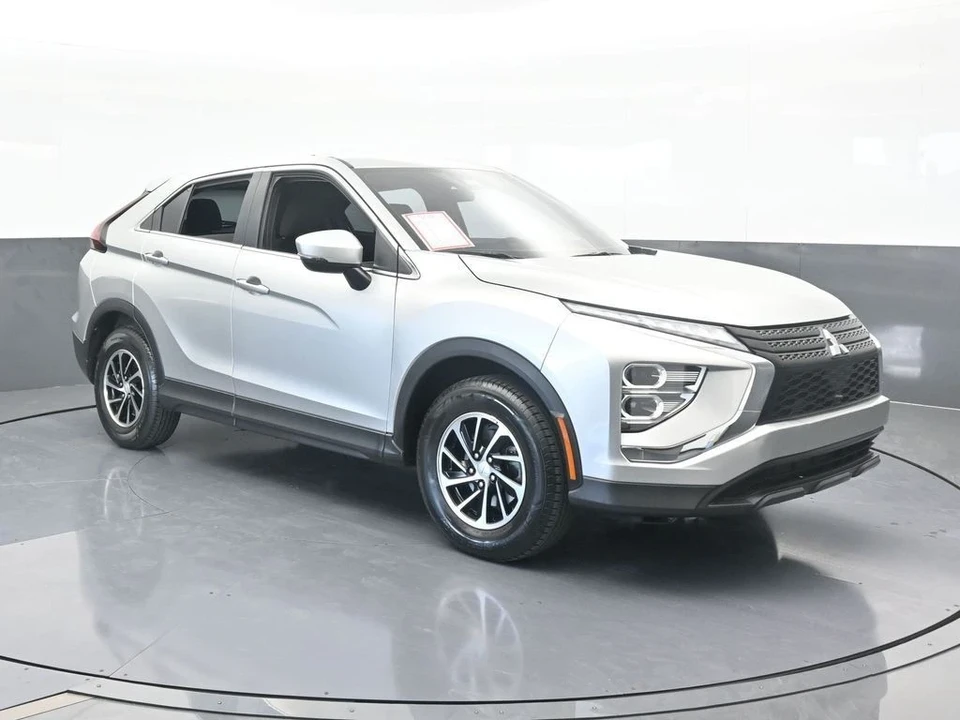 2023 Mitsubishi Eclipse Cross - Image 8 of 12