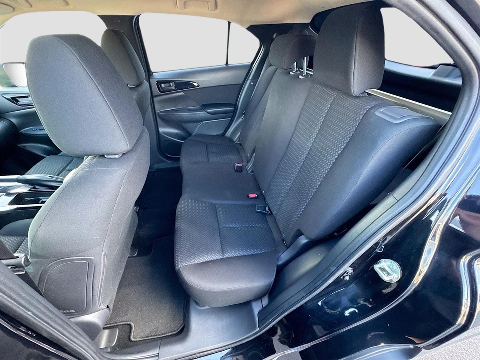 2023 Mitsubishi Eclipse Cross - Image 17 of 21