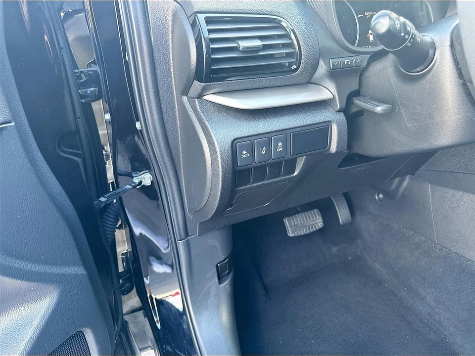 2023 Mitsubishi Eclipse Cross - Image 7 of 21