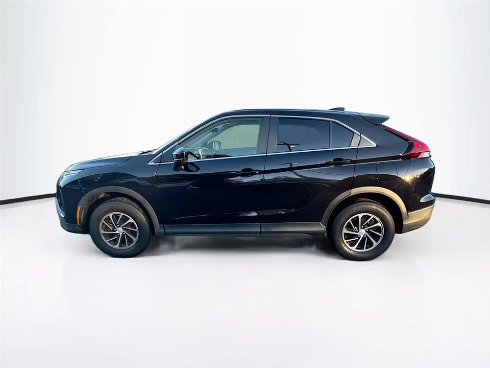 2023 Mitsubishi Eclipse Cross - Image 4 of 15