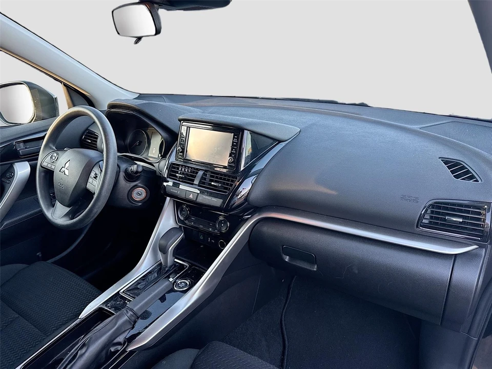 2023 Mitsubishi Eclipse Cross - Image 15 of 15