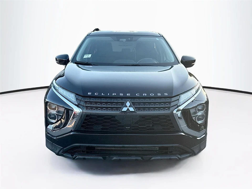 2023 Mitsubishi Eclipse Cross - Image 2 of 15