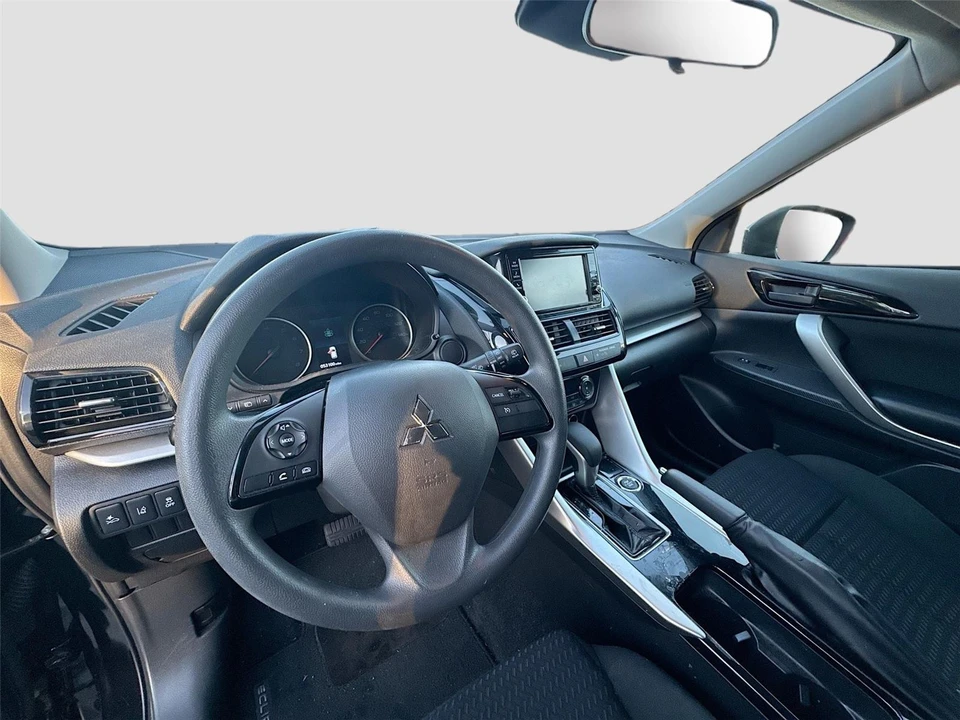 2023 Mitsubishi Eclipse Cross - Image 11 of 15