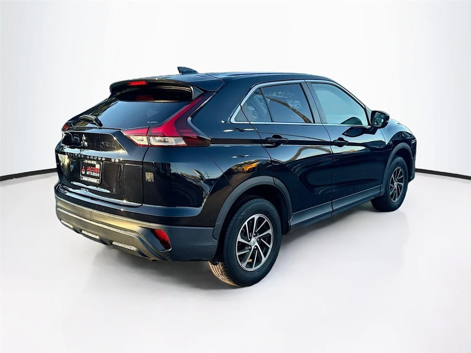 2023 Mitsubishi Eclipse Cross - Image 7 of 15