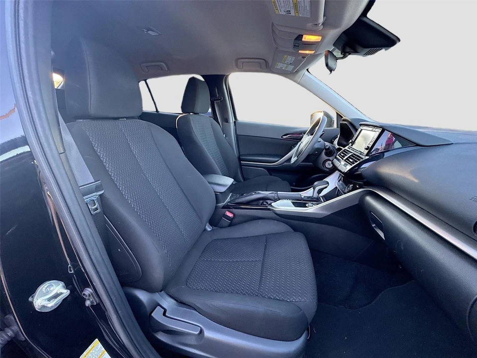 2023 Mitsubishi Eclipse Cross - Image 14 of 15