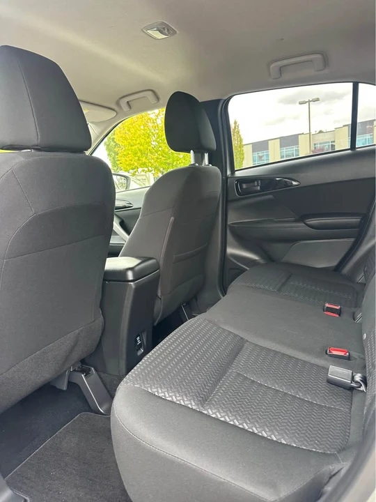2023 Mitsubishi Eclipse Cross - Image 12 of 15