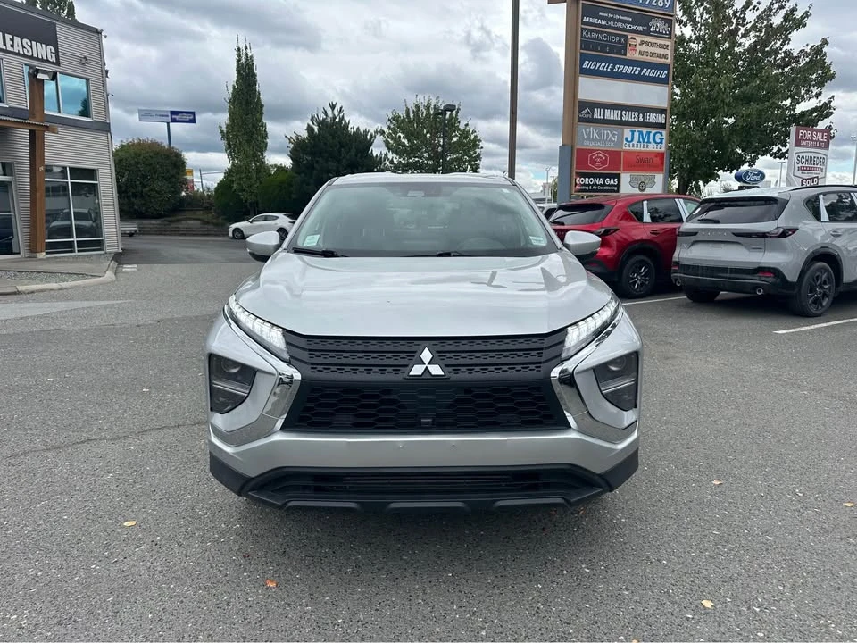 2023 Mitsubishi Eclipse Cross - Image 3 of 15
