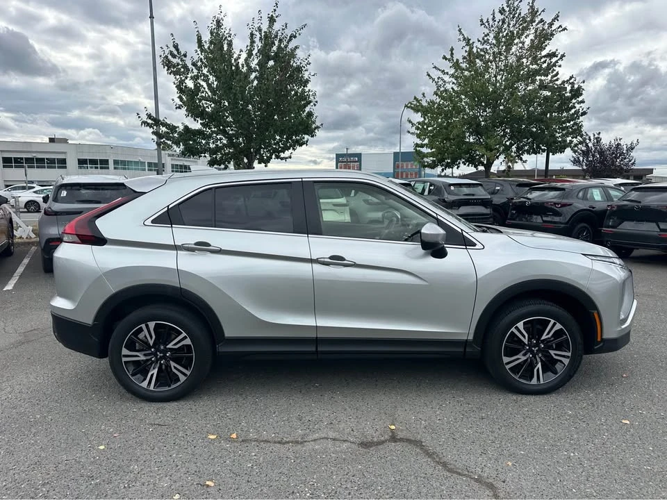 2023 Mitsubishi Eclipse Cross - Image 5 of 15