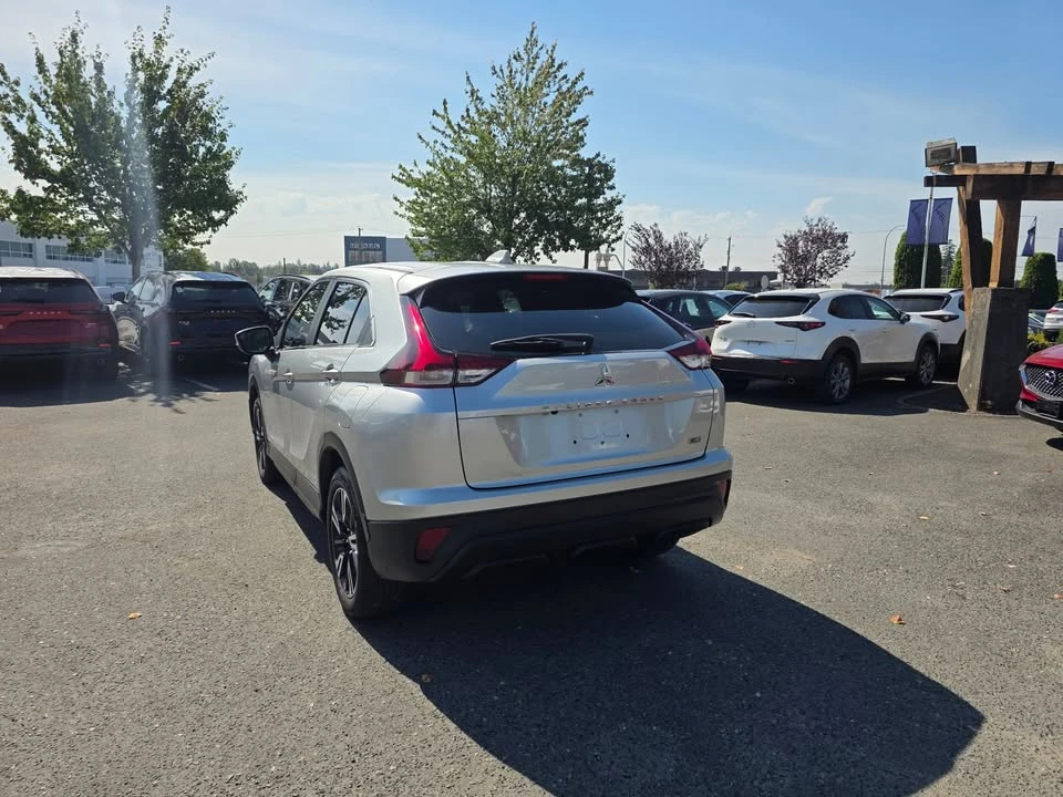 2023 Mitsubishi Eclipse Cross - Image 3 of 9