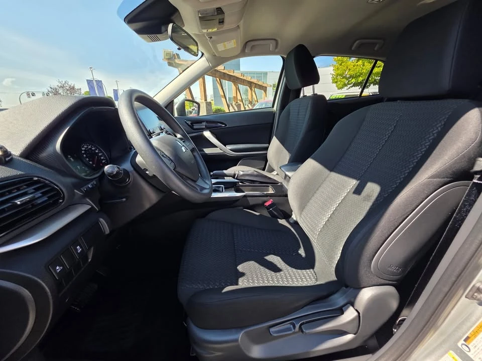 2023 Mitsubishi Eclipse Cross - Image 4 of 9
