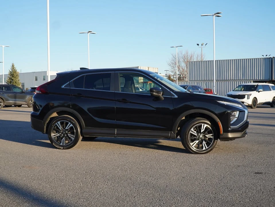 2023 Mitsubishi Eclipse Cross - Image 2 of 20