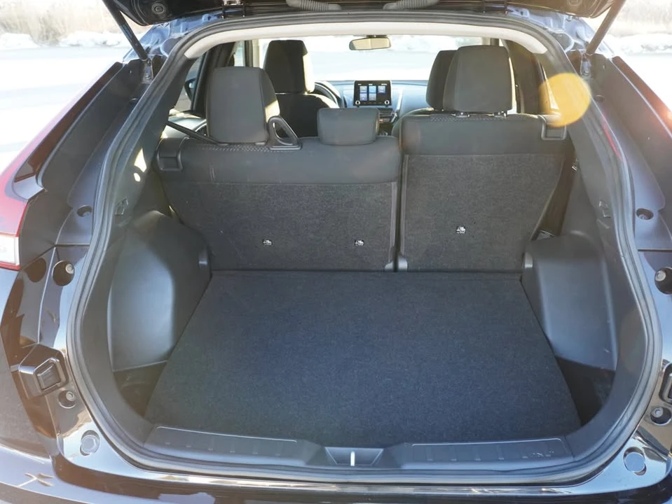 2023 Mitsubishi Eclipse Cross - Image 11 of 20