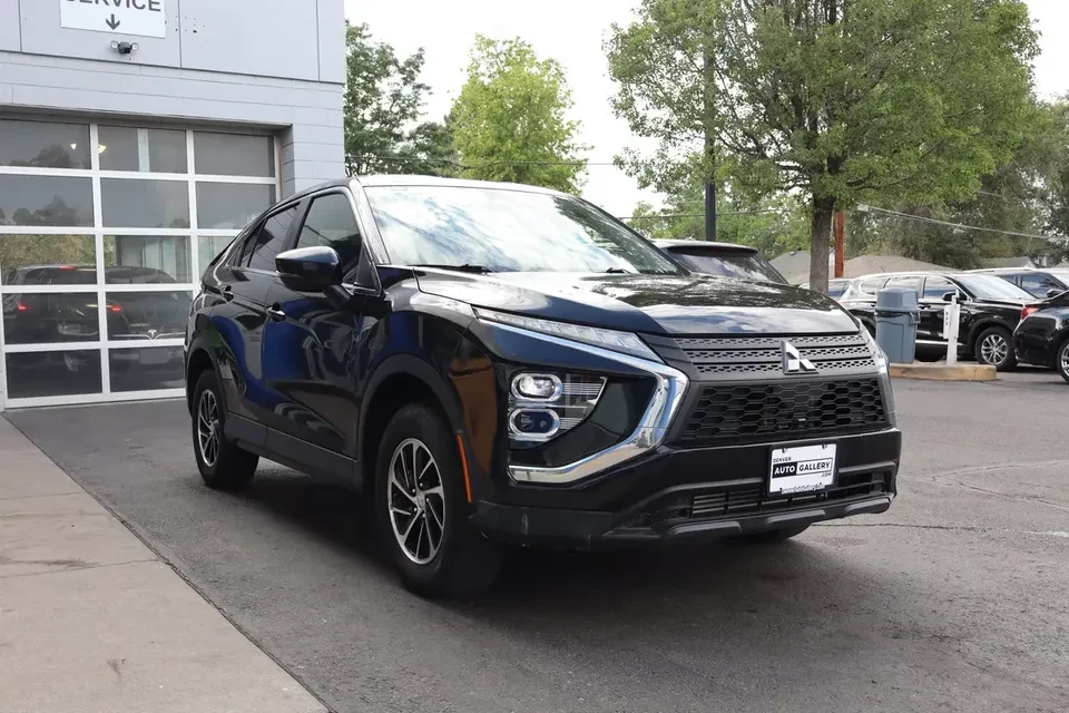 2023 Mitsubishi Eclipse Cross - Image 5 of 16