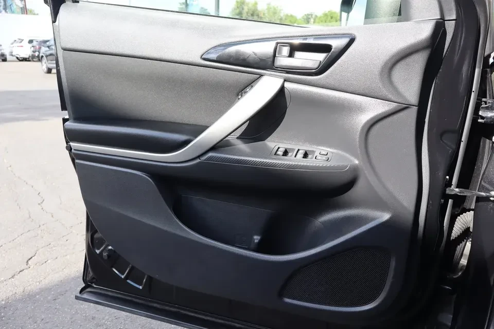 2023 Mitsubishi Eclipse Cross - Image 19 of 20