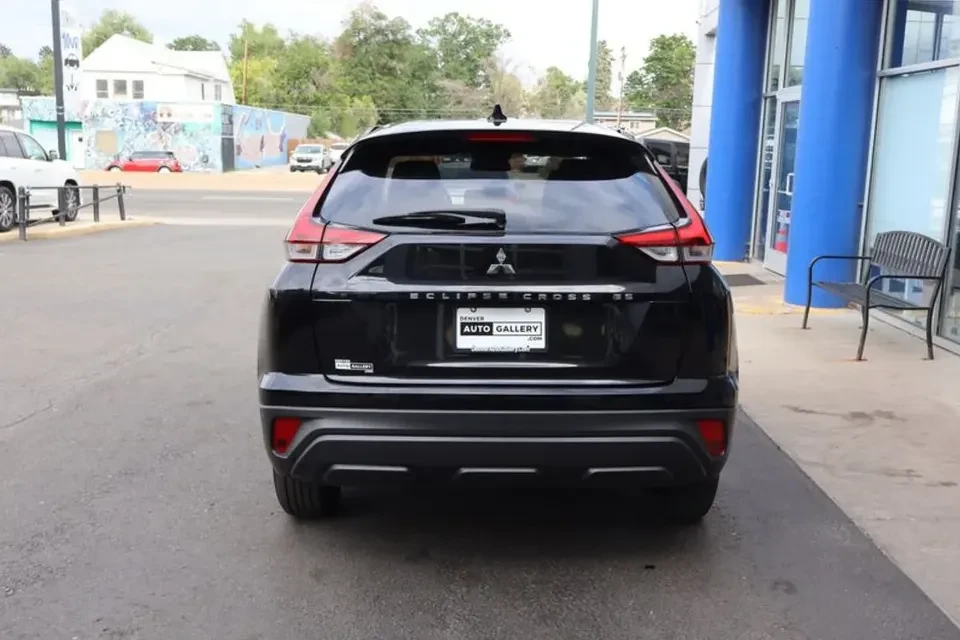 2023 Mitsubishi Eclipse Cross - Image 6 of 20