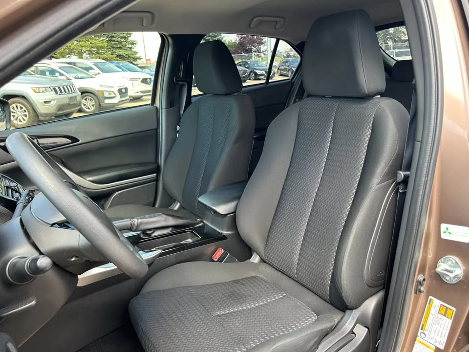 2023 Mitsubishi Eclipse Cross - Image 11 of 20