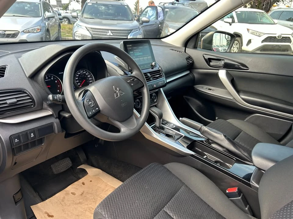 2023 Mitsubishi Eclipse Cross - Image 10 of 20