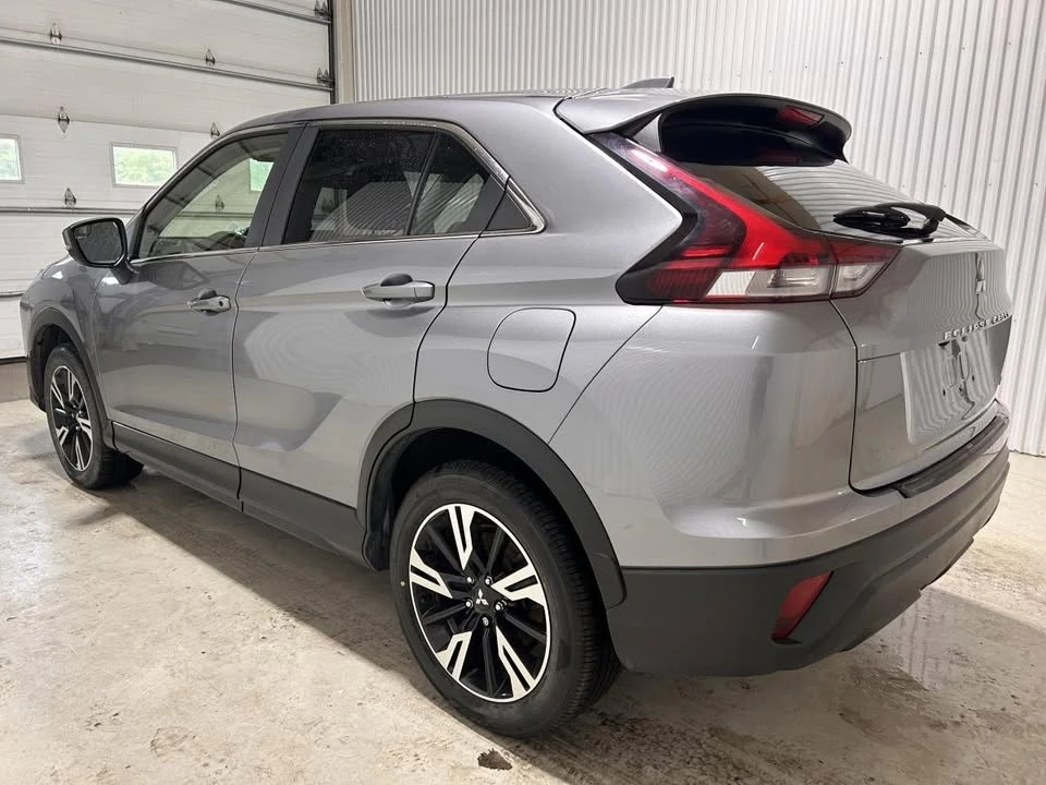 2023 Mitsubishi Eclipse Cross - Image 8 of 20
