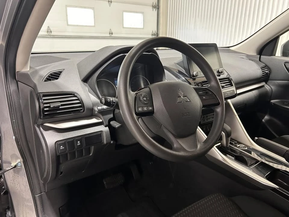 2023 Mitsubishi Eclipse Cross - Image 11 of 20