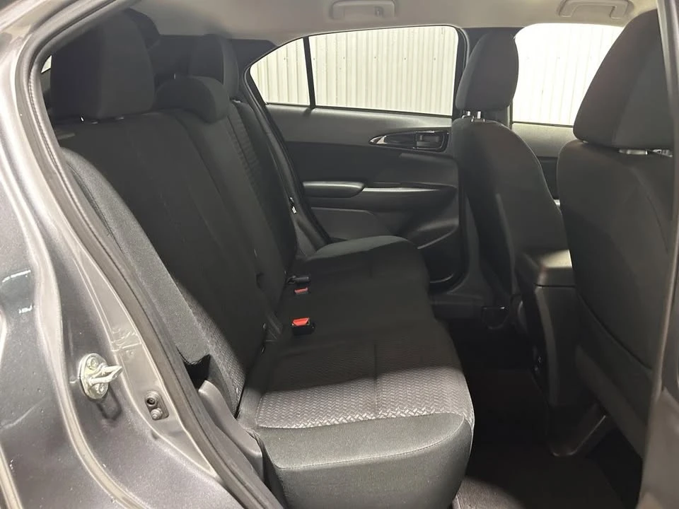 2023 Mitsubishi Eclipse Cross - Image 17 of 20