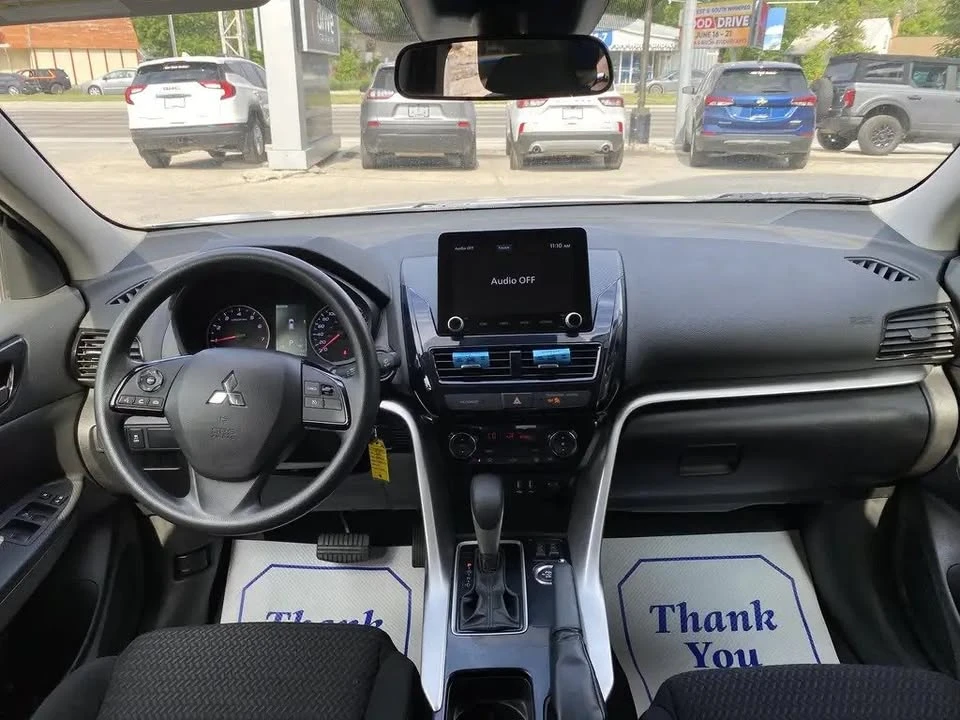 2023 Mitsubishi Eclipse Cross - Image 8 of 9