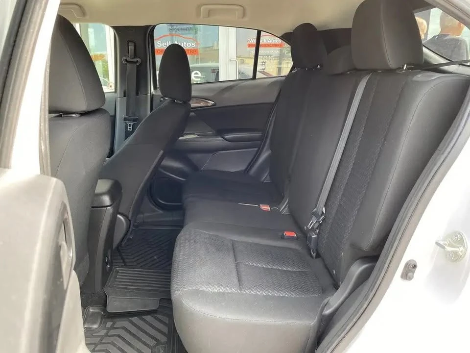 2023 Mitsubishi Eclipse Cross - Image 7 of 9