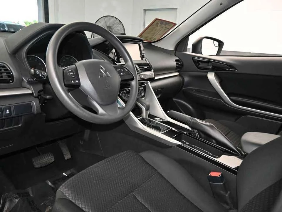 2023 Mitsubishi Eclipse Cross - Image 8 of 20