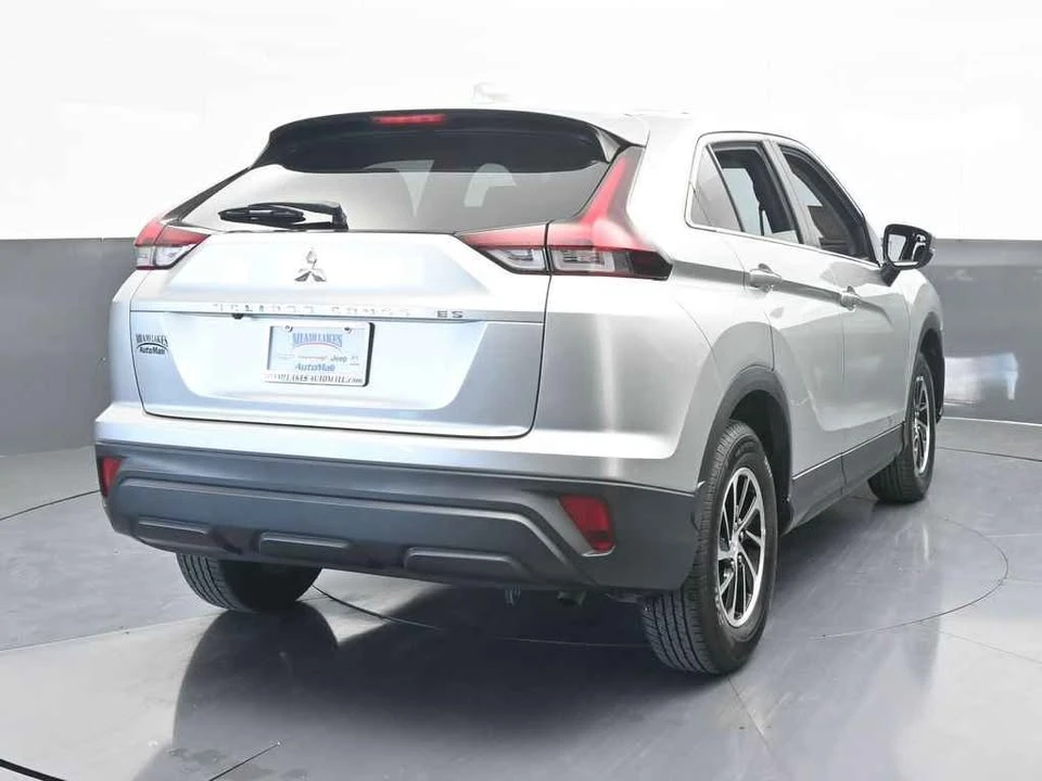 2023 Mitsubishi Eclipse Cross - Image 2 of 20