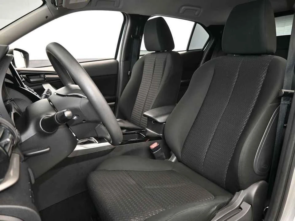 2023 Mitsubishi Eclipse Cross - Image 7 of 20