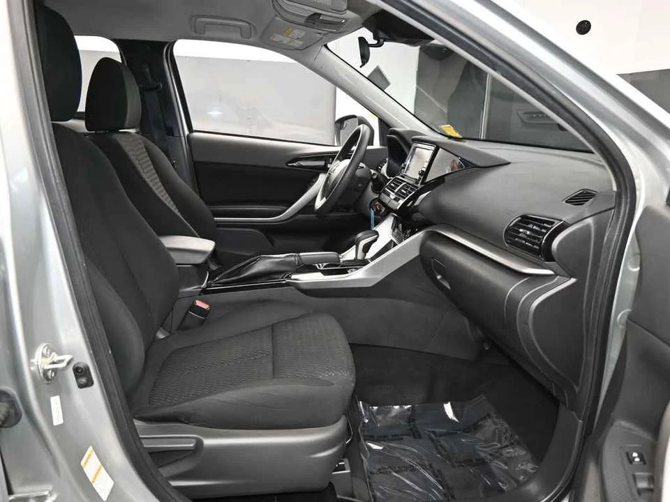 2023 Mitsubishi Eclipse Cross - Image 17 of 20