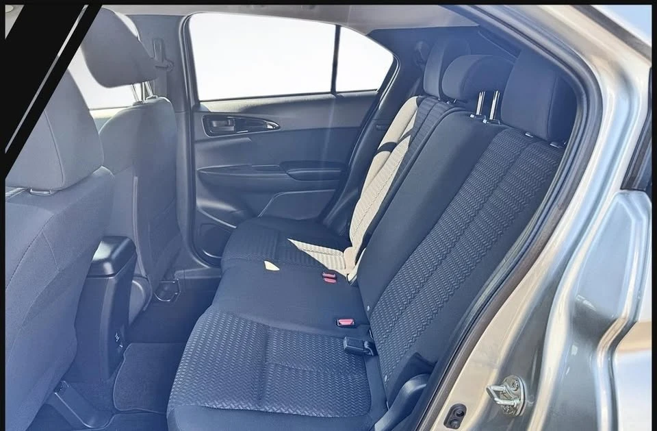 2023 Mitsubishi Eclipse Cross - Image 9 of 15