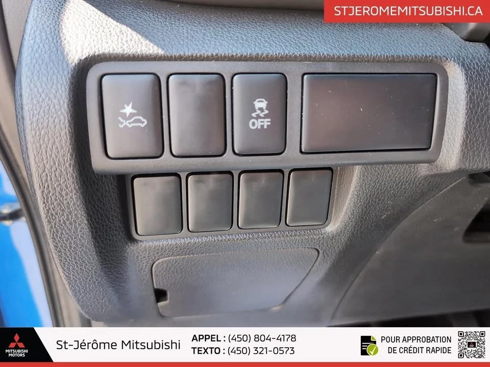 2023 Mitsubishi Eclipse Cross - Image 12 of 20
