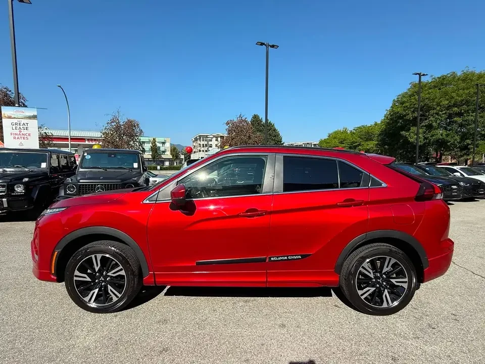 2023 Mitsubishi Eclipse Cross - Image 4 of 19
