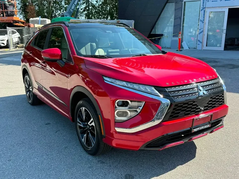 2023 Mitsubishi Eclipse Cross - Image 3 of 19
