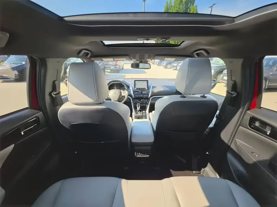 2023 Mitsubishi Eclipse Cross - Image 13 of 19