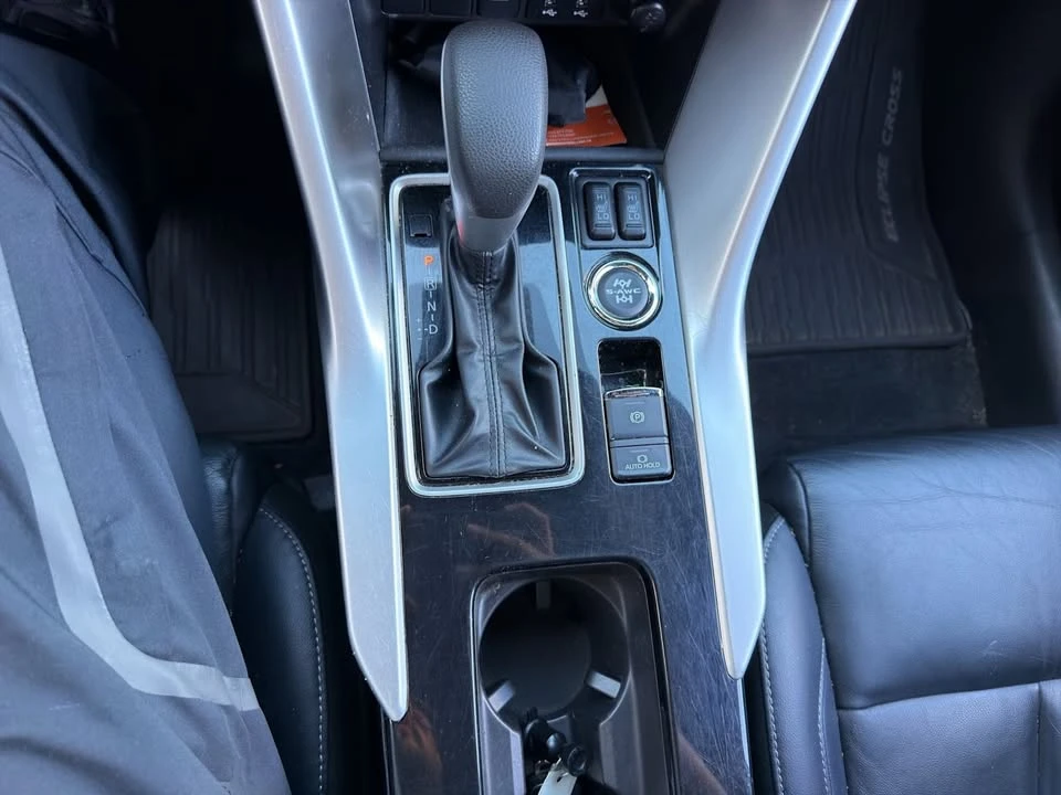 2023 Mitsubishi Eclipse Cross - Image 12 of 16