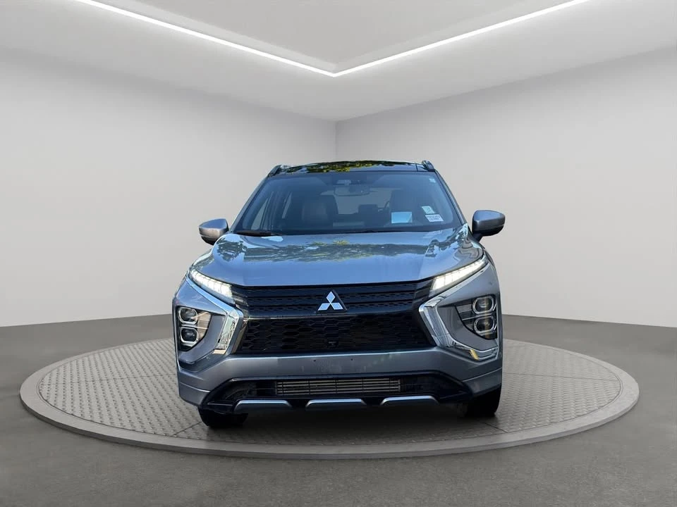 2023 Mitsubishi Eclipse Cross - Image 2 of 16