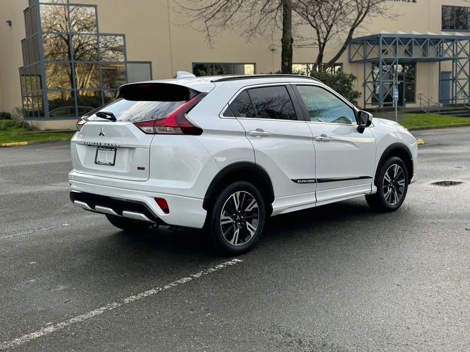 2023 Mitsubishi Eclipse Cross - Image 2 of 12