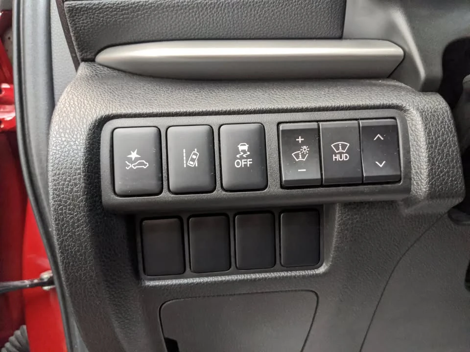 2023 Mitsubishi Eclipse Cross - Image 13 of 19