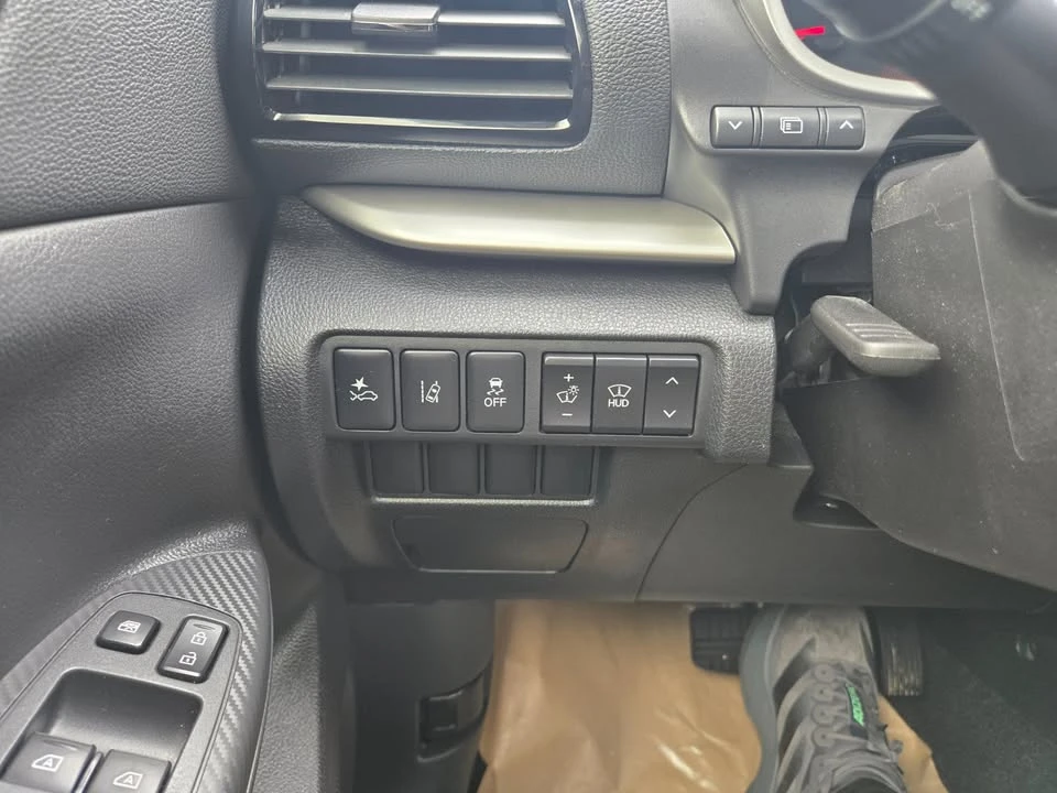 2023 Mitsubishi Eclipse Cross - Image 17 of 20