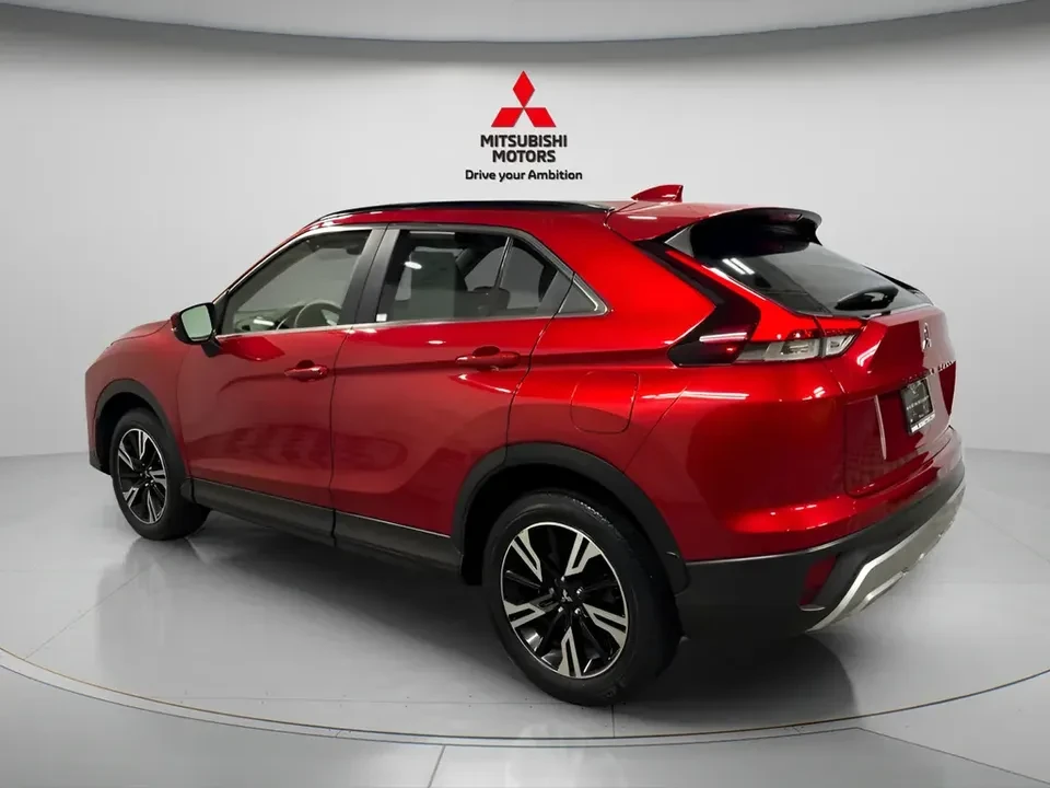 2023 Mitsubishi Eclipse Cross - Image 4 of 19