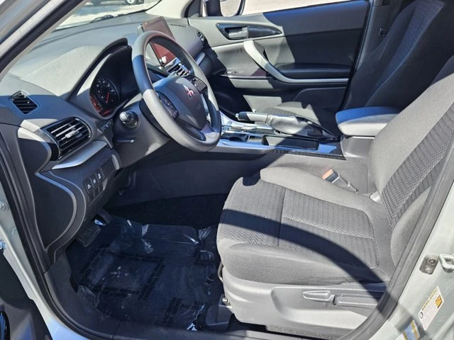 2023 Mitsubishi Eclipse Cross - Image 4 of 20