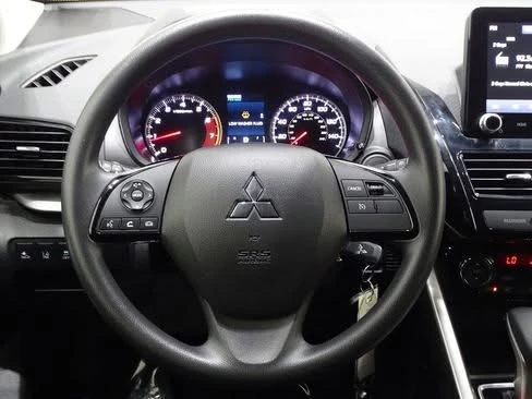2023 Mitsubishi Eclipse Cross - Image 13 of 18